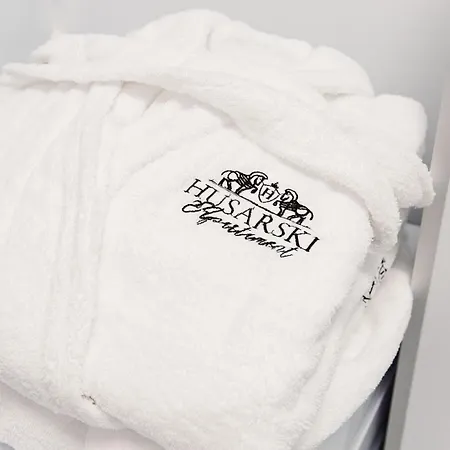 Husarski - Park Apartmán *